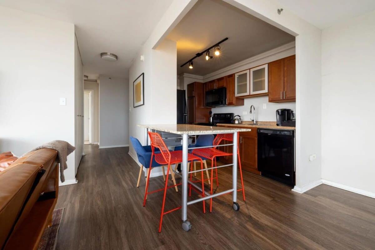 Cozysuites 800 Tower 2br With Gym! 33 Louisville-Jefferson County
