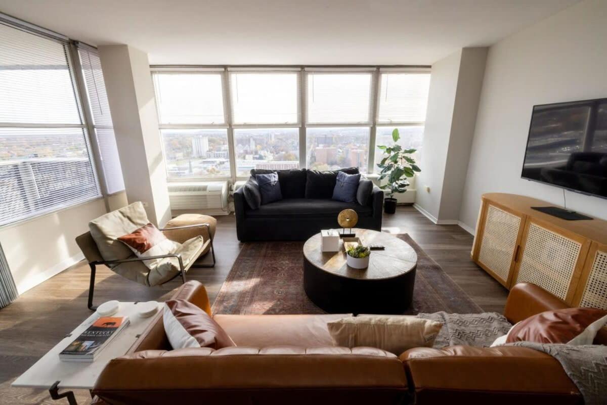 Cozysuites 800 Tower 2br With Gym! 33 Apartment Louisville